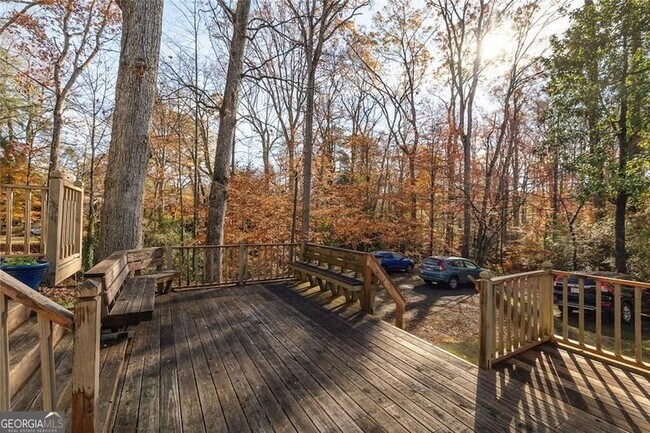 Building Photo - 444 Burlington Rd NE