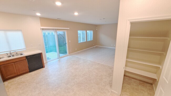 Building Photo - 120 Alboran Sea Cir