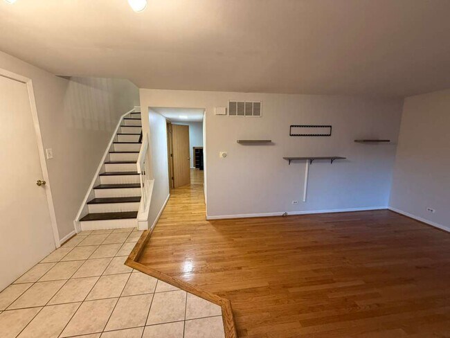 Building Photo - 1410 Whispering Springs Cir