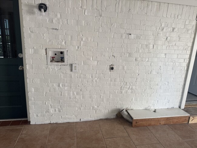 Building Photo - 2962 Mockingbird Ln