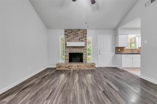 Building Photo - 12331 Flushing Meadows Dr
