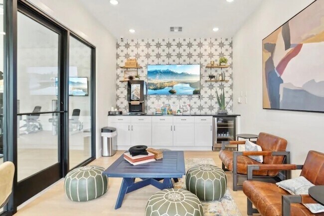 Building Photo - 8513 Shoreham