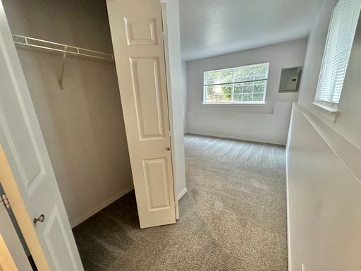 Building Photo - Lovely 3 bed Townhome near desirable Greenlake!