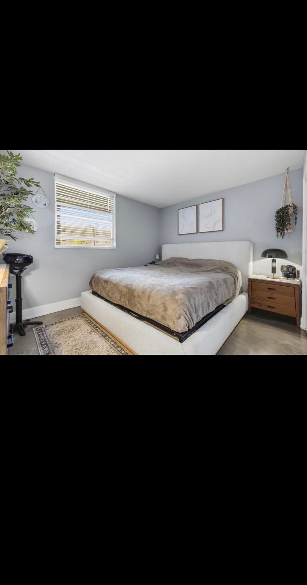 Building Photo - 7465 Bay Island Dr S