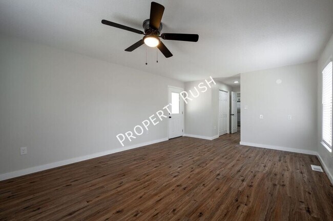 Building Photo - 8229 Patterson Rd