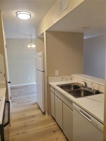 Building Photo - 5532 Boca Raton Blvd