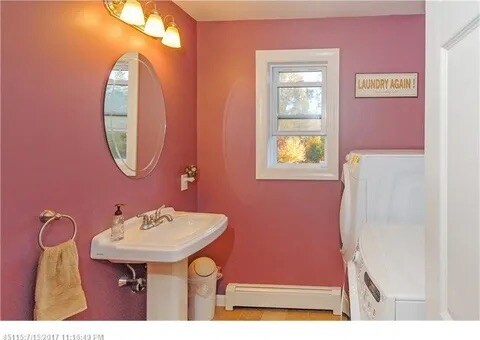 Building Photo - 151 Earls Way