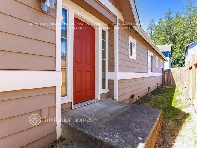 Building Photo - 7411 19th Pl SE