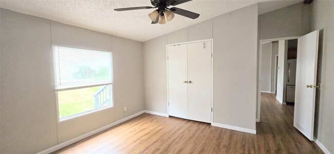 Building Photo - 16885 W Lynbrook