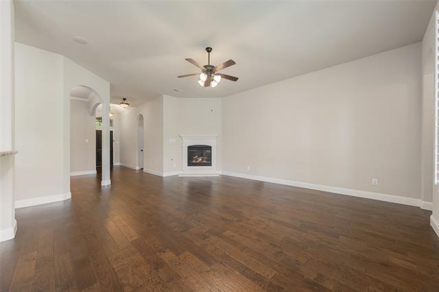 Building Photo - 206 Covington Dr