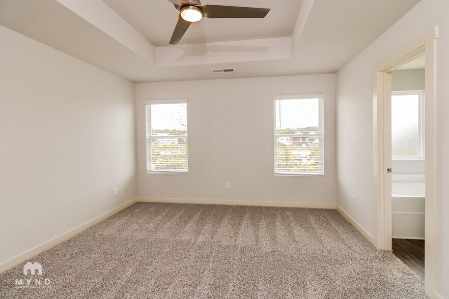 Building Photo - 5552 Cathwick Trce