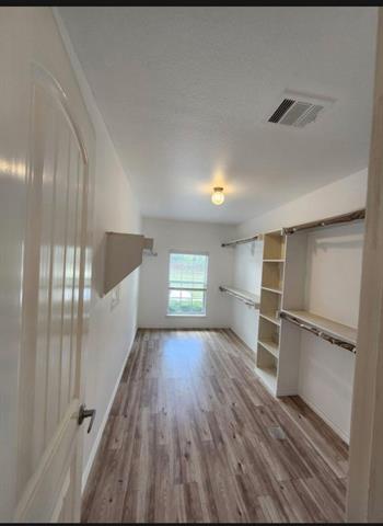 Building Photo - 7812 Pleasant Valley Tr