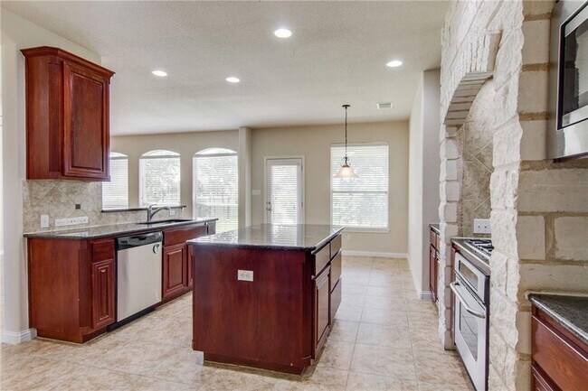 Building Photo - 703 Wood Mesa Ct
