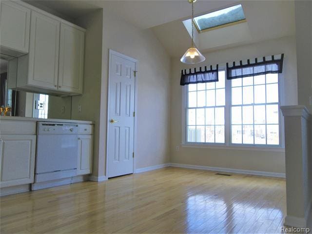 Building Photo - 26384 Island Lake Dr