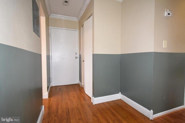 Building Photo - 6017 Majors Ln