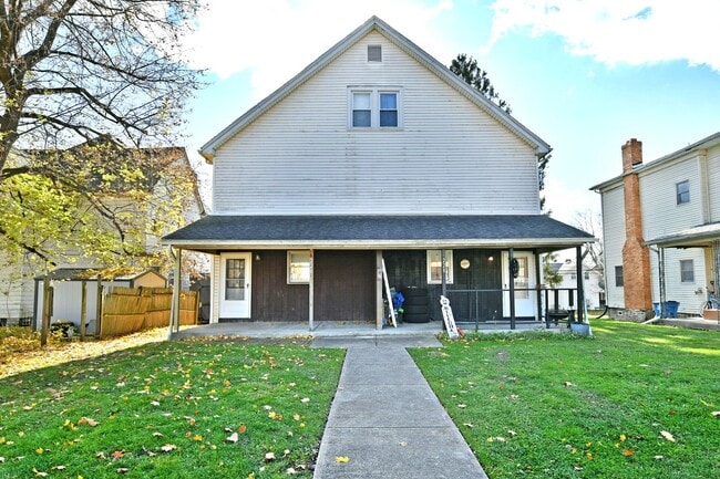 Building Photo - 226-228 W Park Ave