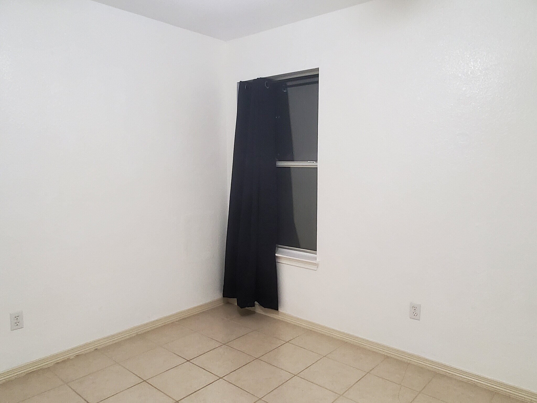 Building Photo - 6812 Coldwater Canyon Rd