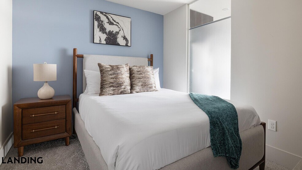 Building Photo - 3005 Peachtree Rd NW