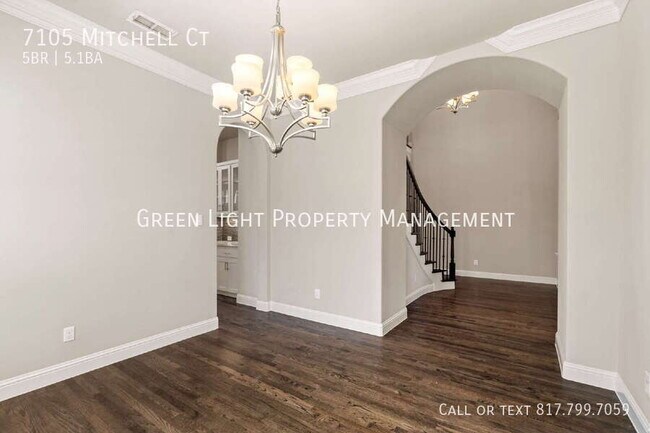 Building Photo - 7105 Mitchell Ct
