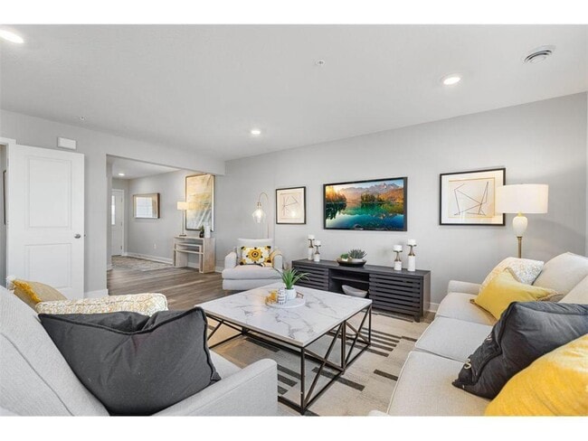 Building Photo - 5154 Stable View Dr