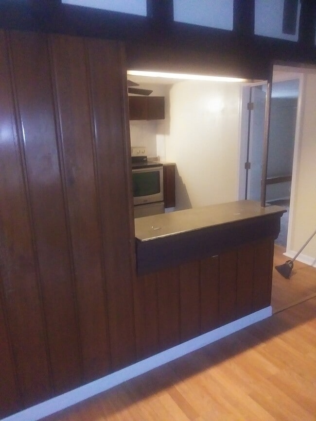 Building Photo - 4535 S Main St