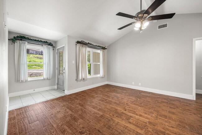 Building Photo - Ranger Creek Gem