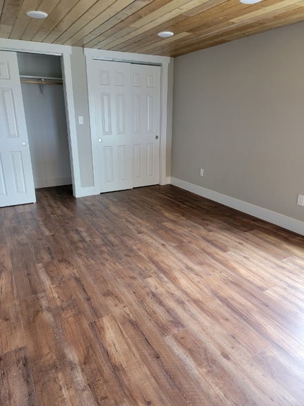 Building Photo - 100 Lavista Dr