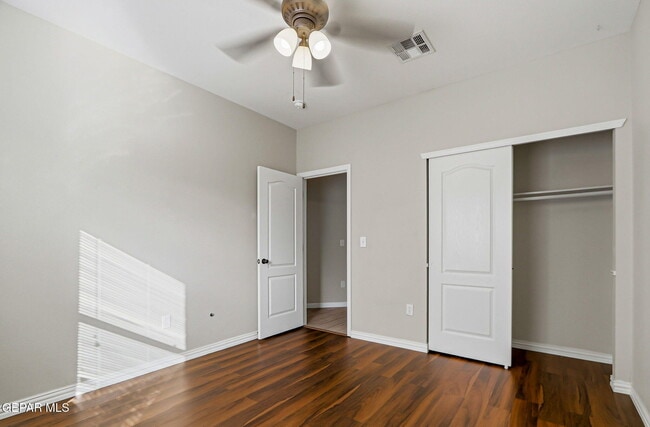 Building Photo - 14269 Escalera Dr