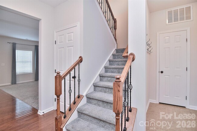 Building Photo - 5115 Chapel Chase Lane