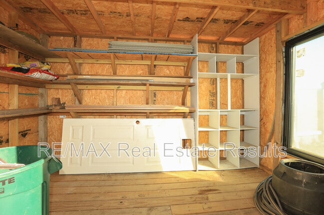 Building Photo - 1314 W Margaret Pl