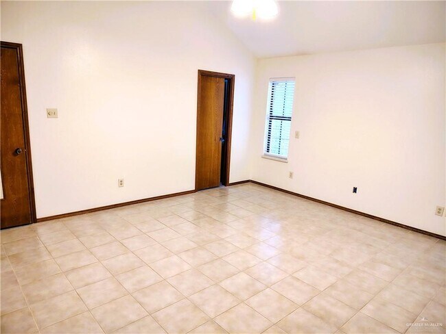 Building Photo - 3511 Datepalm Ave
