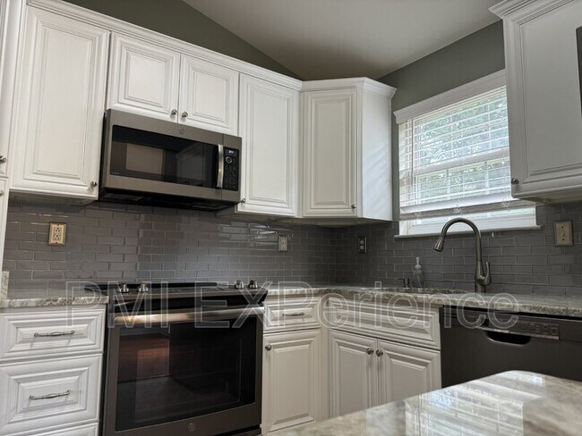 Building Photo - 9101 McPherson St