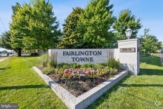 Building Photo - 2512 N Dearing St