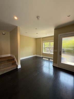 Building Photo - Fabulous Queen Anne Home! Sunday June 14th from 3:00-4:00!