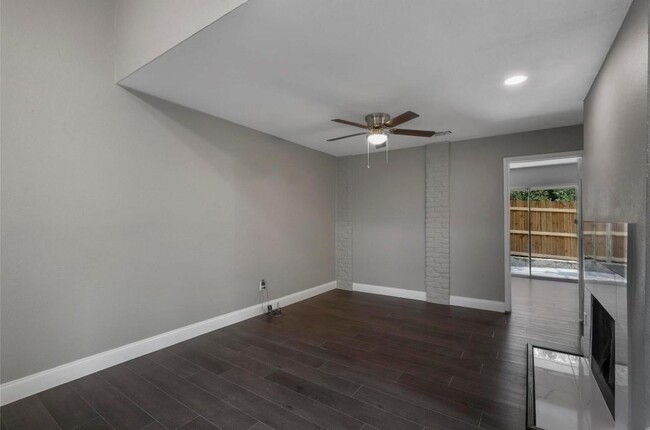 Building Photo - 1448 Weiler Blvd