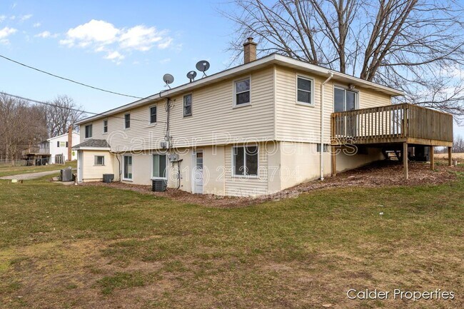 Building Photo - 6681 Egan Ave SE