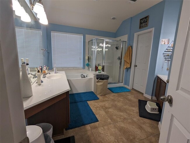 Building Photo - 2537 Charolais Ct