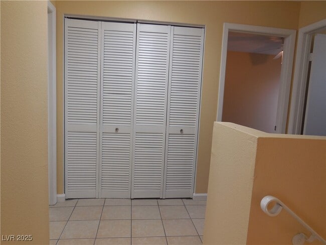 Building Photo - 822 Schooner Dr