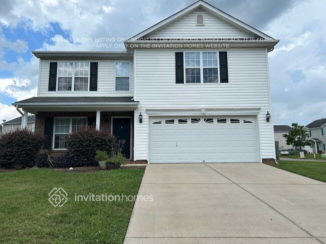 Building Photo - 607 Brassfield Dr