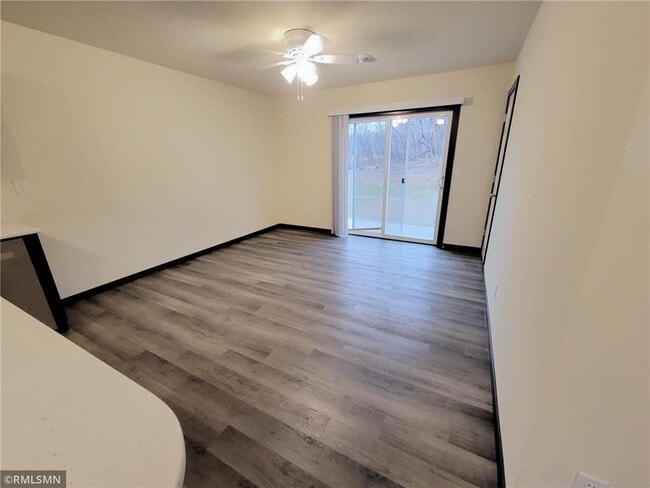 Building Photo - 303 S Wasson Ln