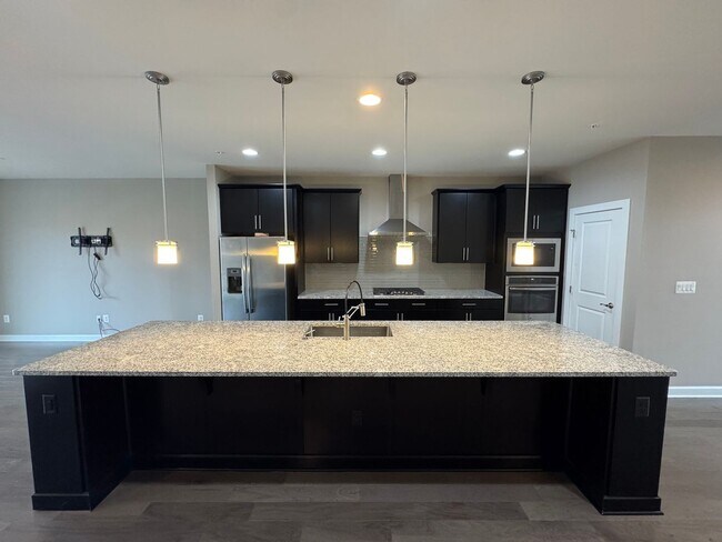 Building Photo - Stunning 4 Level 4 Bed 3/2 Bath Home With Balcony And Deck In Westmoore At Moorefield