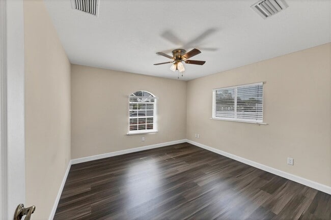 Building Photo - South Venice Annual Pool Home for Rent