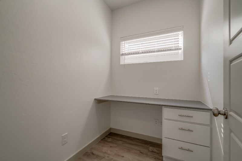 Building Photo - 13520 Vinita Dr