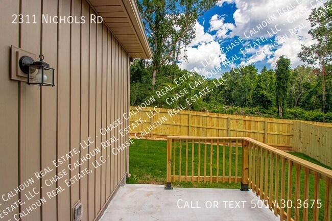 Building Photo - 2311 Nichols Rd