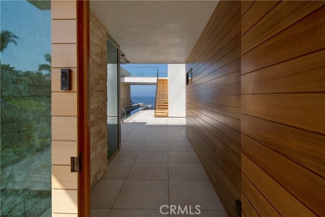 Building Photo - 2010 Calle De Los Alamos
