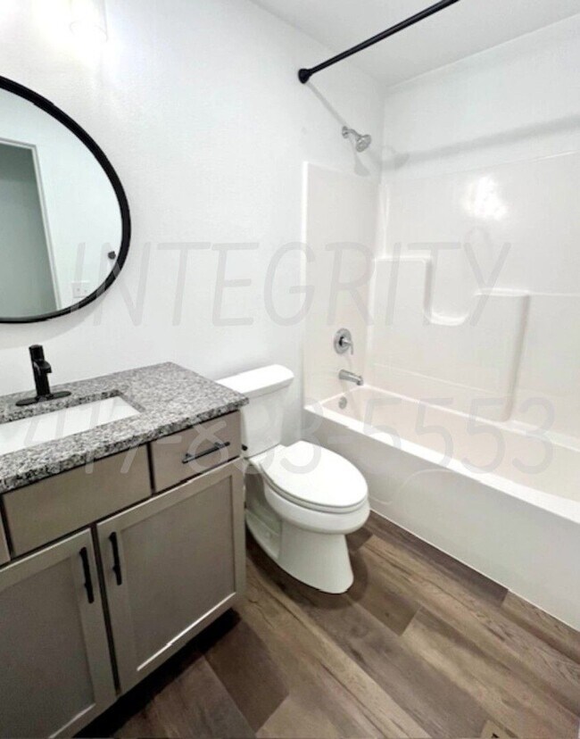 Building Photo - 800 Hoffman Hills Blvd