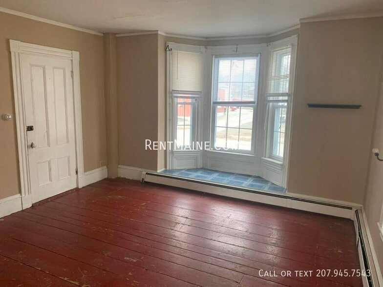 Building Photo - 53 Parker St