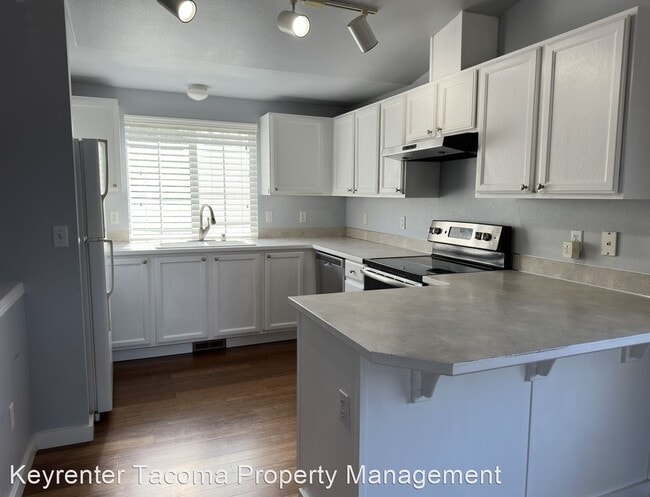 Building Photo - 4 br, 3 bath House - 319 E 96th St