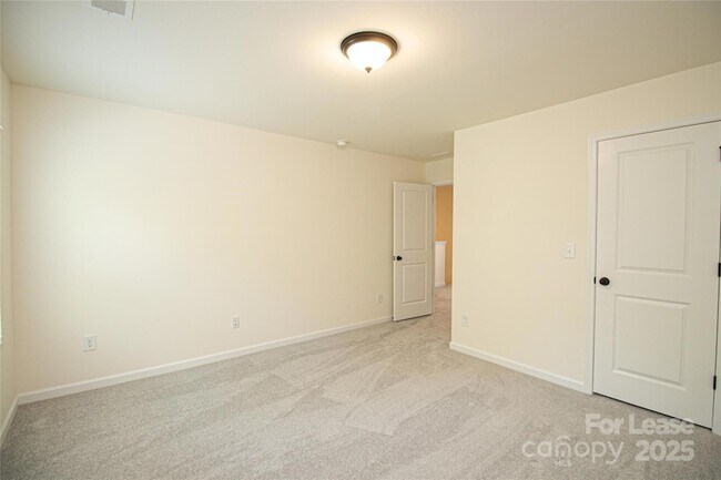 Building Photo - 3030 Falling Stone Cir
