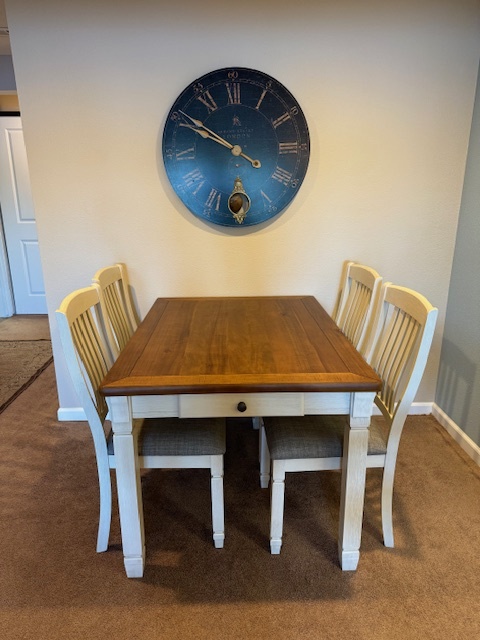 Dining Table - 9679 W George Ln